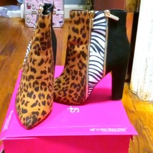 Animal print booties